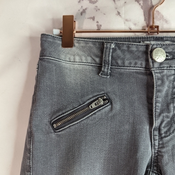 Cabi Jean Womens Size 0 25 Mid Rise Denim Gray 5167 Zipper Skinny - Picture 2 of 10